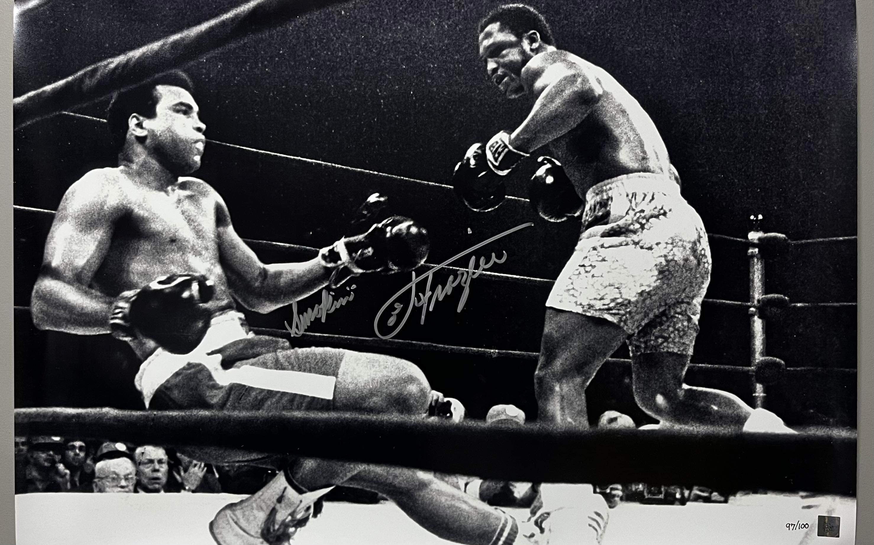 Smokin’ Joe Frazier Hand Signed Photograph - Limited Edition 97/100 ...