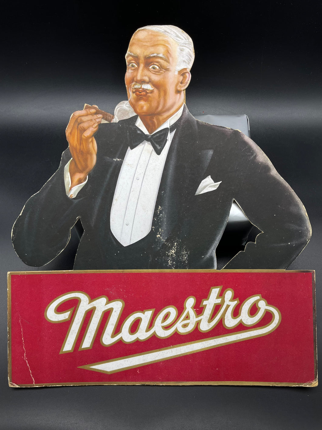 Maestro Cigars Cardboard Counter Display Advertisement