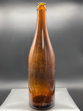 Load image into Gallery viewer, Metropolitan Aerated Waters 26oz Amber Perth Bottle
