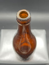 Load image into Gallery viewer, Nettle &amp; Nettle 26oz Amber Bottle
