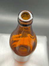 Load image into Gallery viewer, Red Bow Threesprings 26oz Amber Bottle
