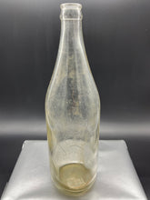 Load image into Gallery viewer, Nettle &amp; Nettle Clear 26oz Bottle
