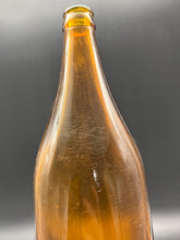 Load image into Gallery viewer, Hobbs Aerated Water Company Merriden 26oz Amber Bottle
