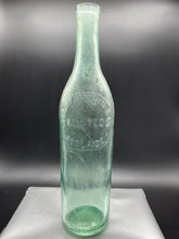 Load image into Gallery viewer, Robert McEwin &amp; Co Adelaide 26oz Bottle
