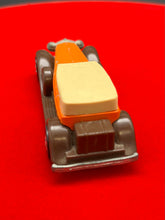 Load image into Gallery viewer, Vintage Hot Wheels - 31 Doozie
